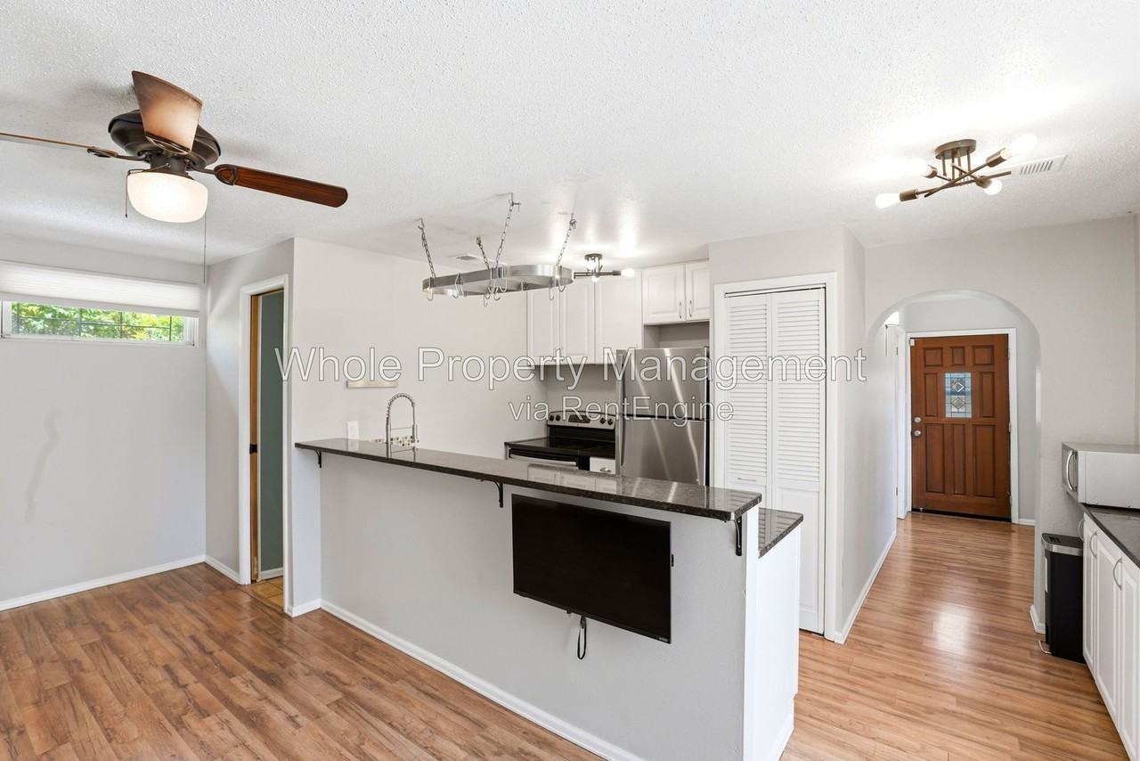 3705 Zuni St - Photo 4 of 23