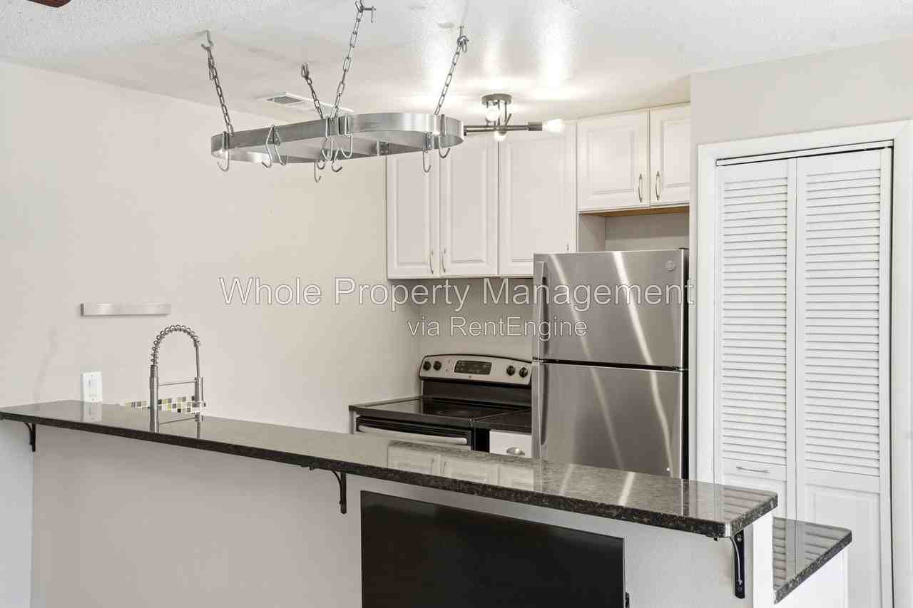 3705 Zuni St - Photo 5 of 23