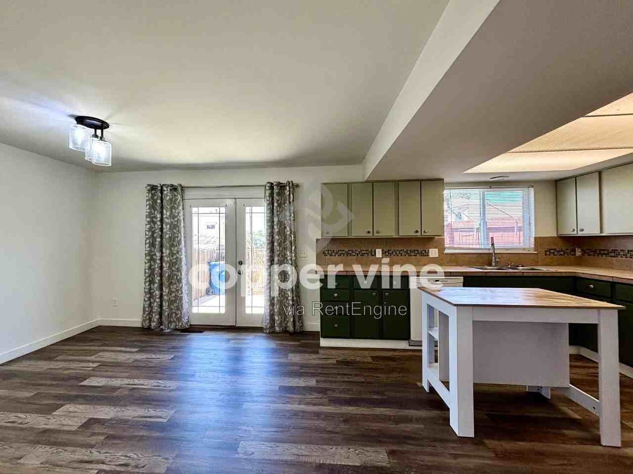 8748 Mariposa St - Photo 4 of 20