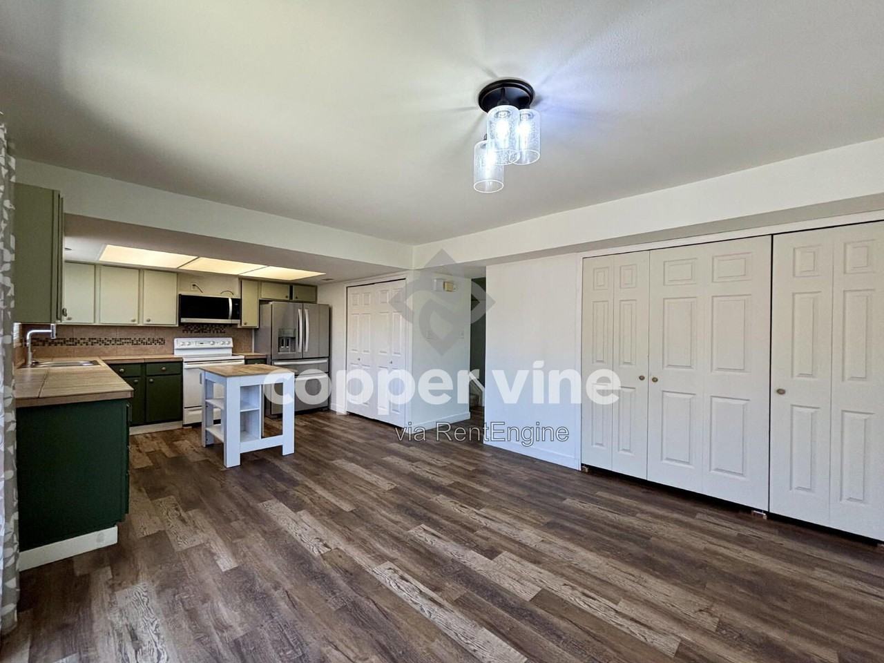 8748 Mariposa St - Photo 7 of 20