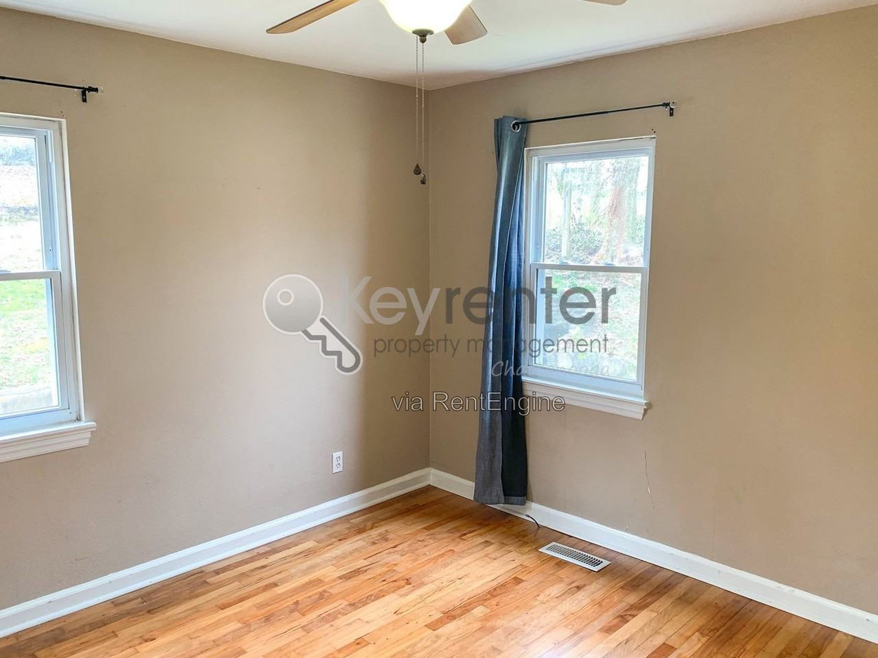 1410 Elm St - Photo 7 of 11