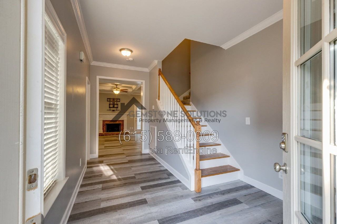9055 Wheeler Dr - Photo 4 of 40