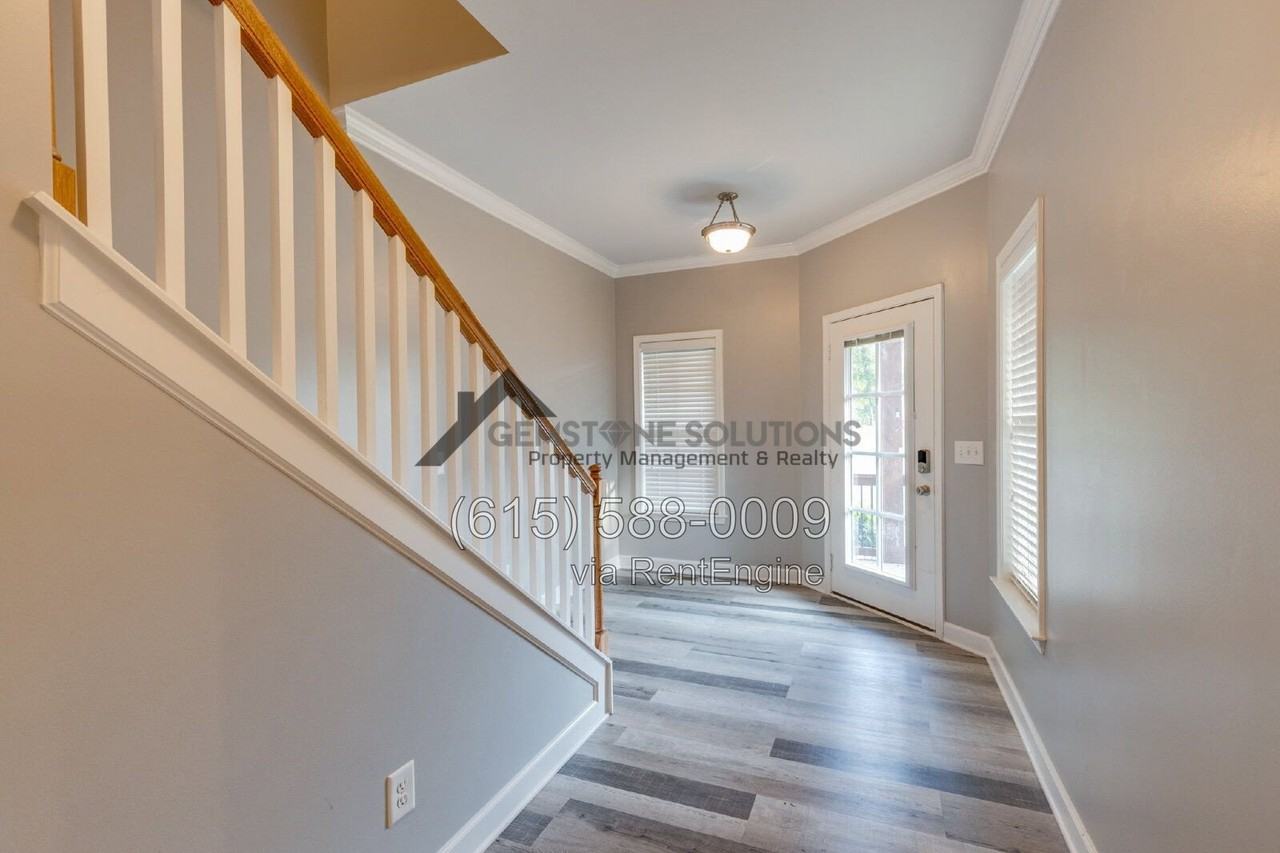 9055 Wheeler Dr - Photo 5 of 40