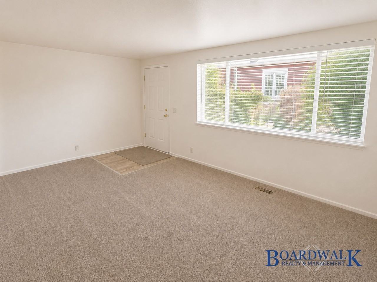 1195 E Roosevelt Ave #1 - Photo 2 of 13
