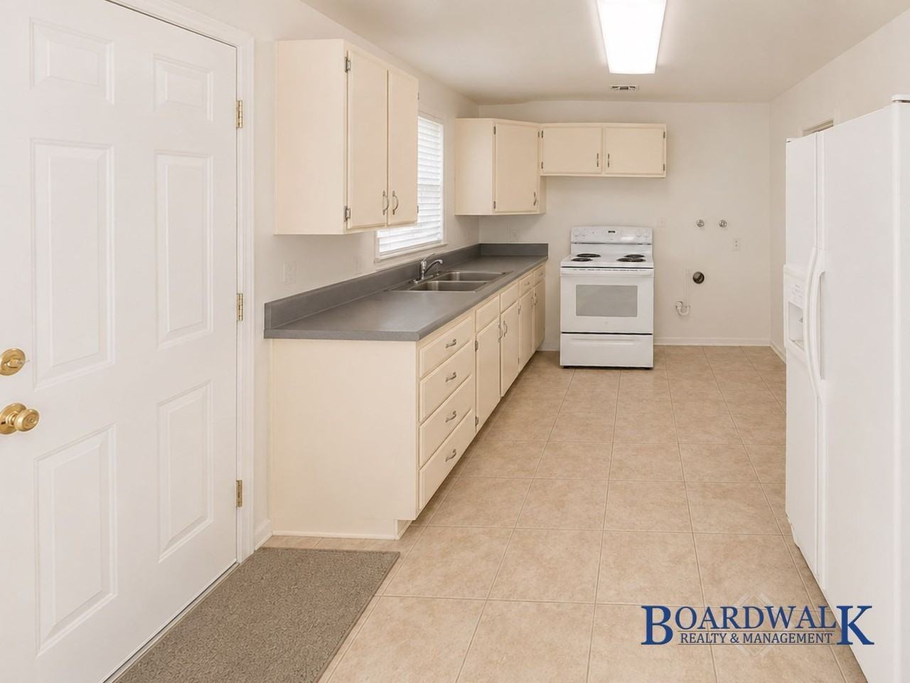 1195 E Roosevelt Ave #1 - Photo 5 of 13