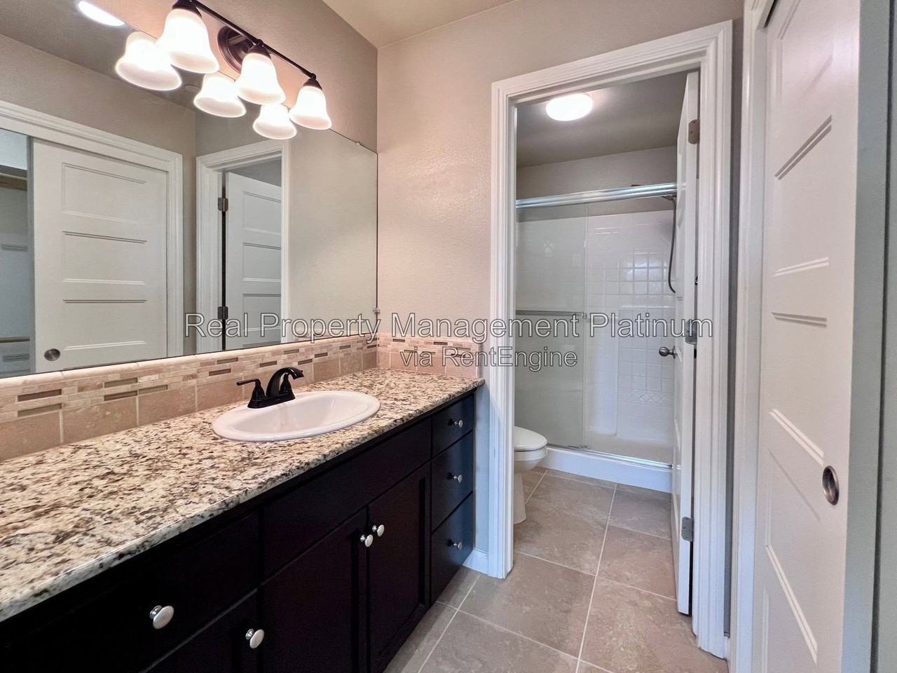 1502 N Reunion Way - Photo 5 of 21