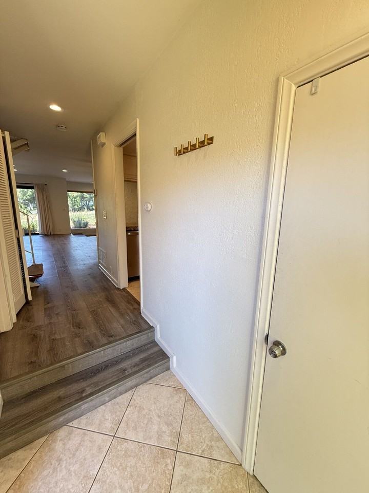1911 Estrella De Mar Ct #B - Photo 4 of 32