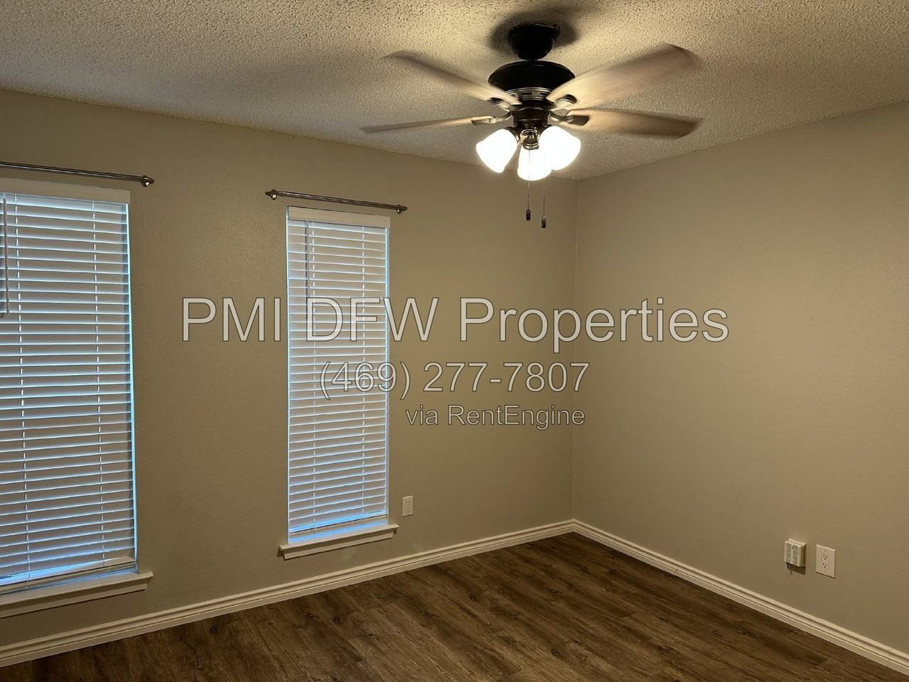 2120 Blossom Ln - Photo 3 of 15