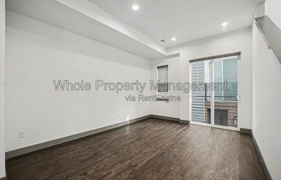 3511 S Marion St #C - Photo 4 of 24