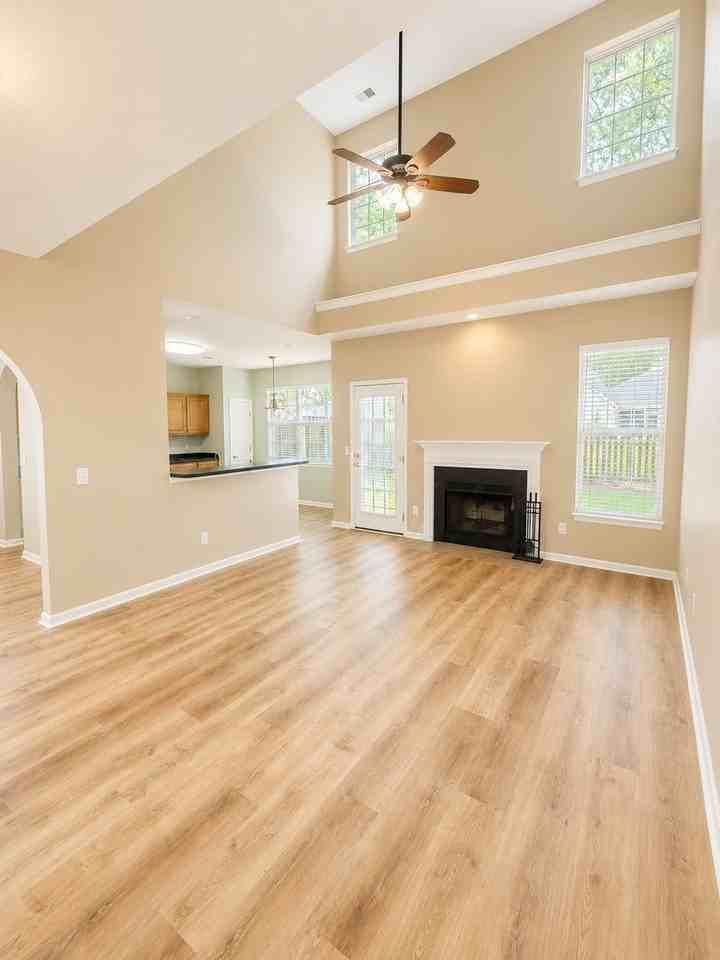 1589 Thomas Barksdale Way - Photo 5 of 35
