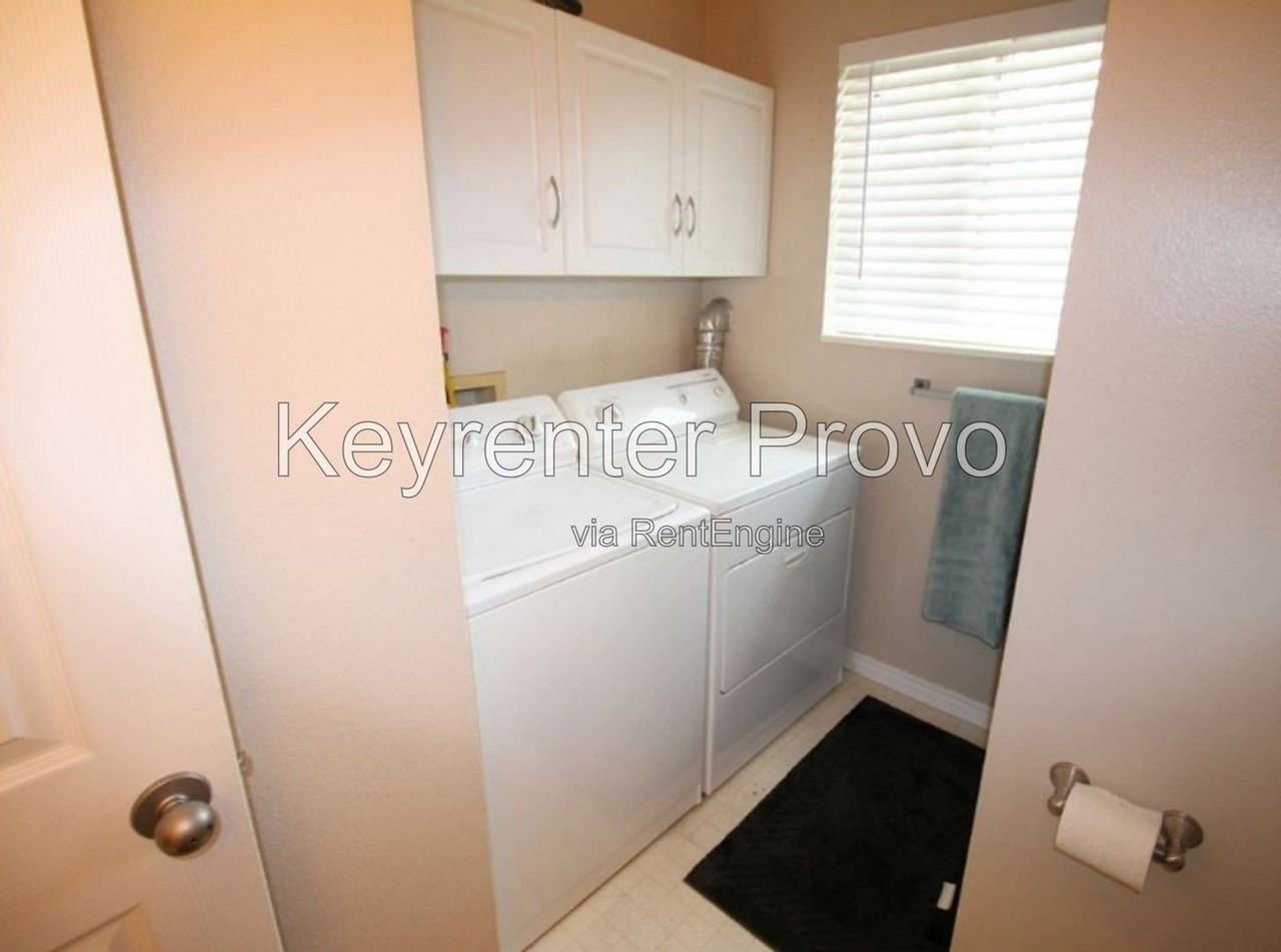 1039 S Freedom Blvd - Photo 5 of 18