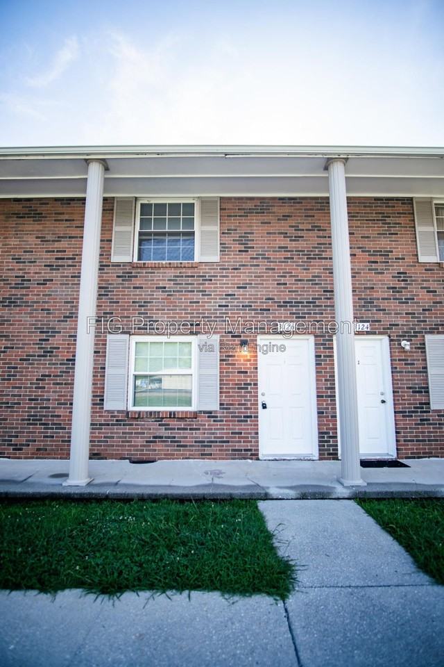 3126 E Governor John Sevier Hwy