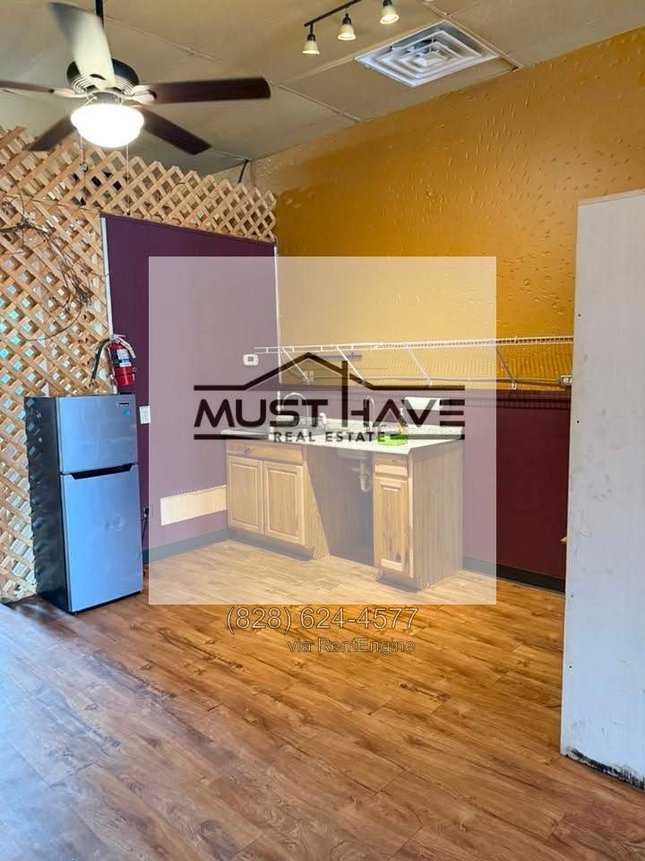 16 S Main St - Photo 7 of 10