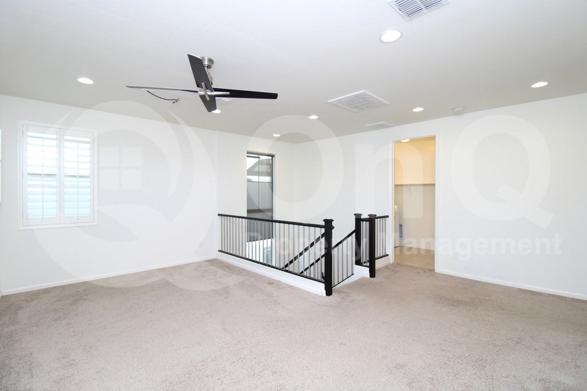 241 E Wisteria Dr - Photo 7 of 27