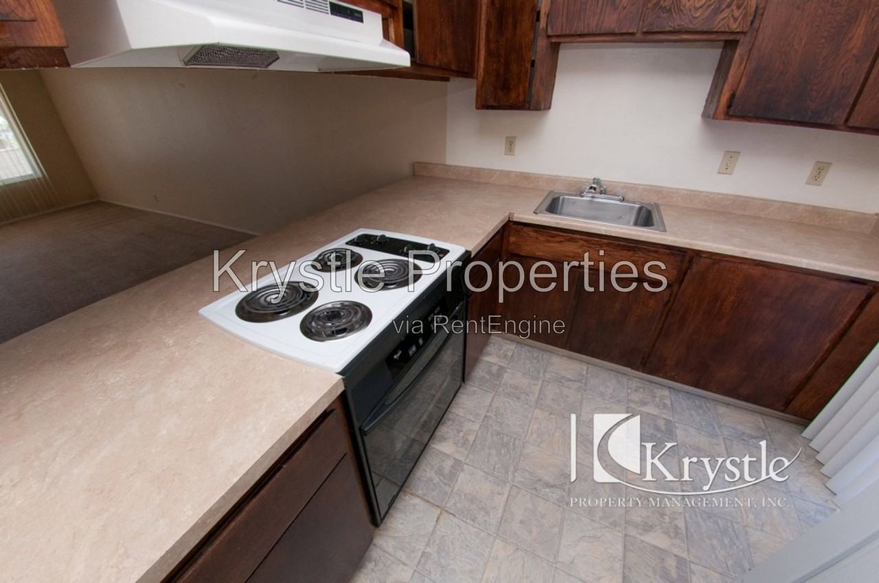 3366 Tennessee St #14 - Photo 6 of 15