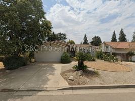 featured image of 6013 W Locust Ave