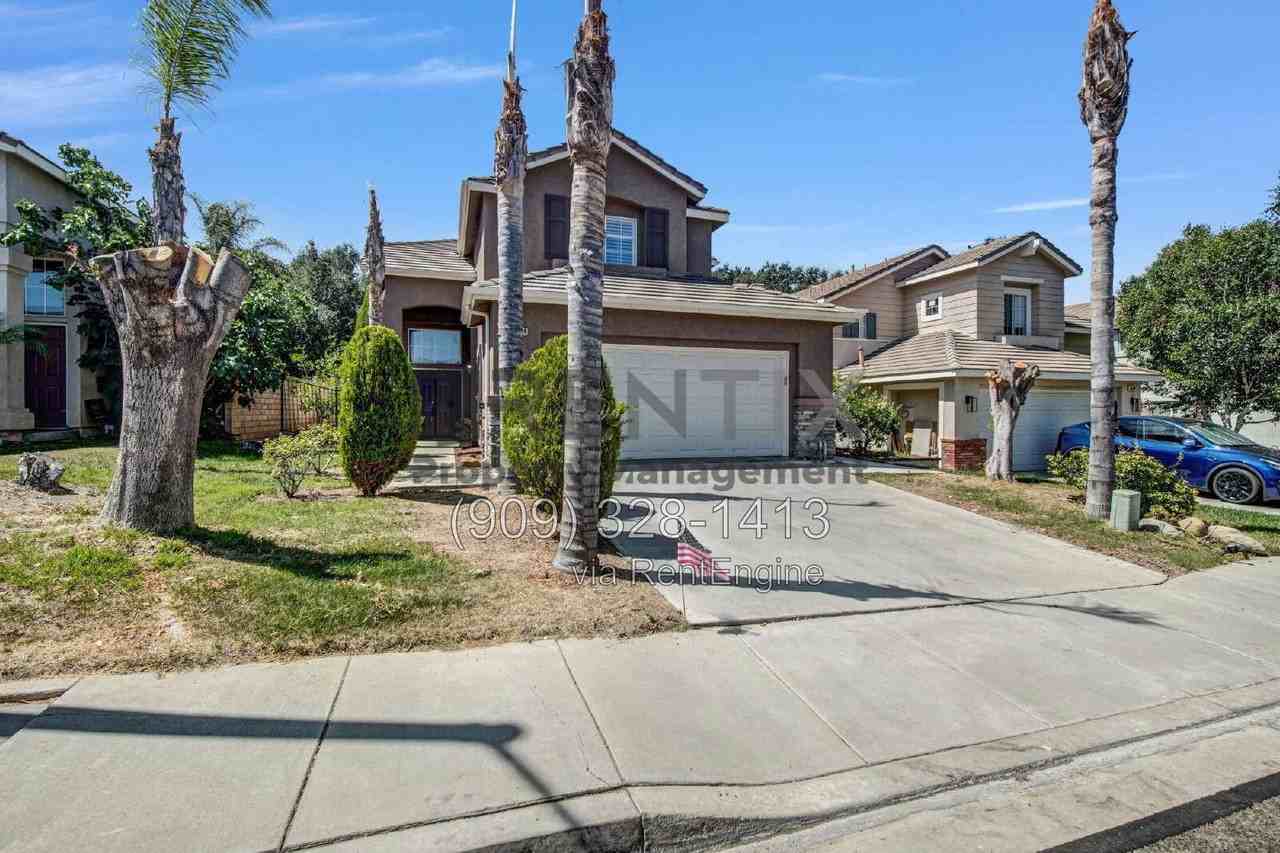 6694 Cowboy St - Photo 2 of 30