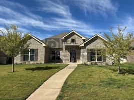 featured image of 7604 Crestline Dr
