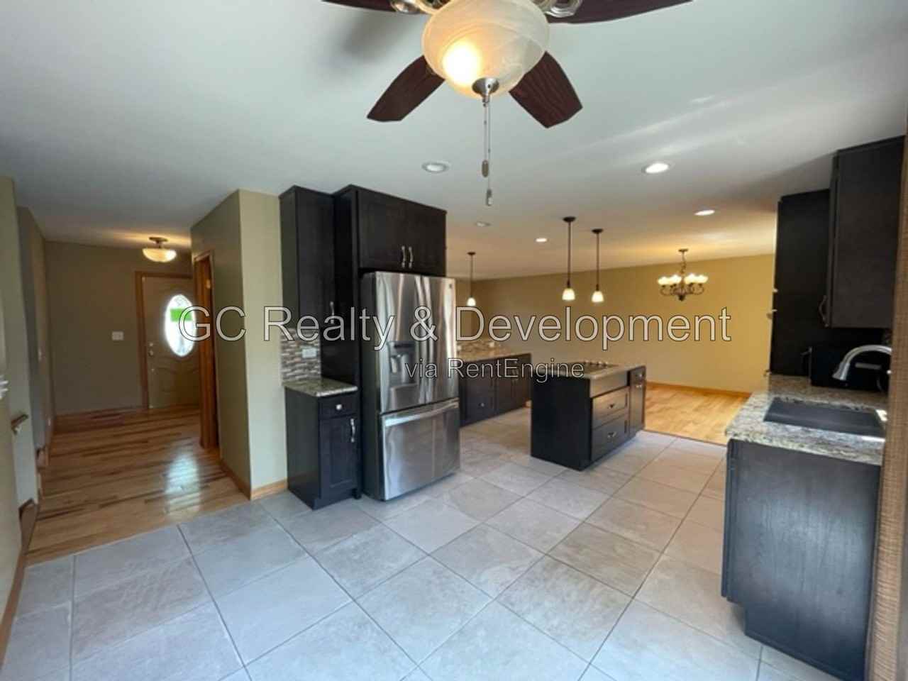 2193 Hitching Post Ln - Photo 3 of 33