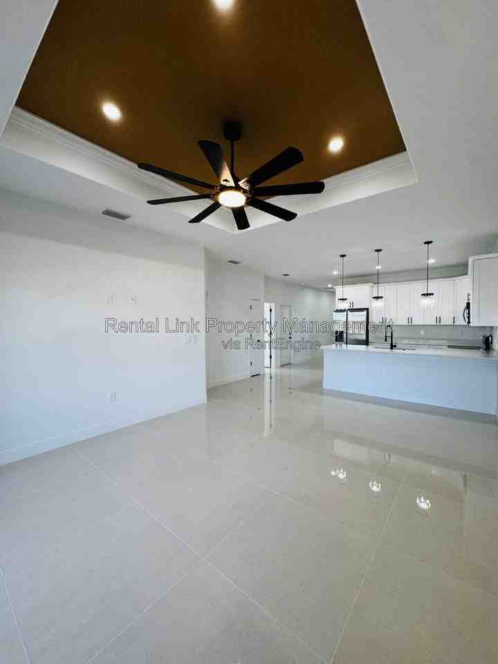3948 20th St W - Photo 7 of 31