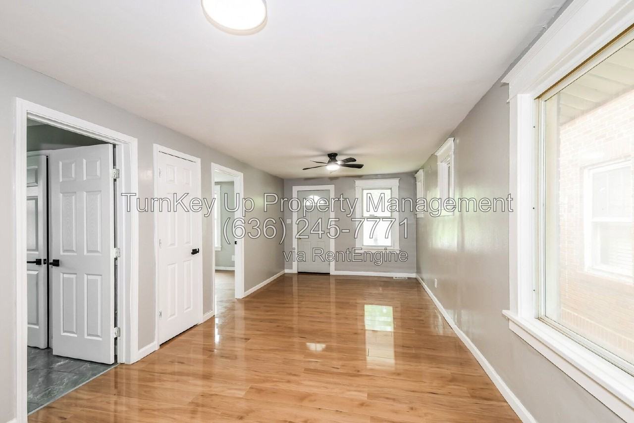 3518 Maywood Ave - Photo 5 of 18