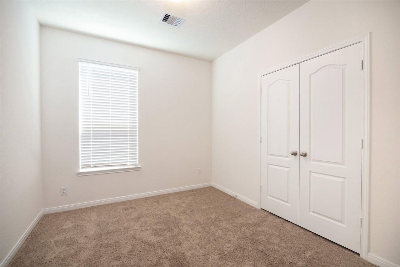 6021 Diamond Sky Ln - Photo 4 of 29