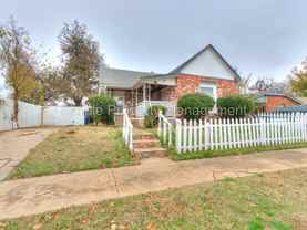 1728 Ne Euclid St - Photo 1 of 1