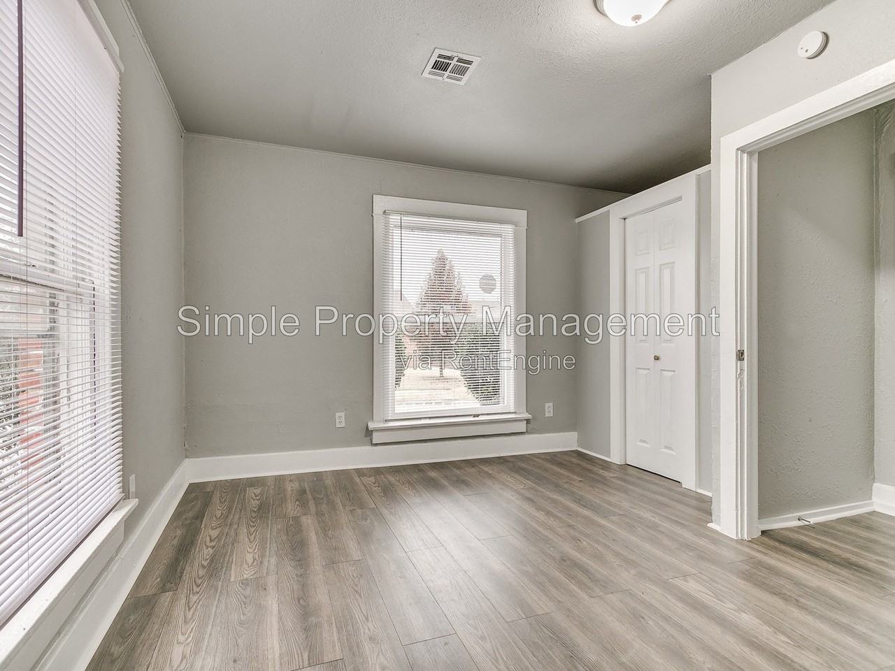 1728 Ne Euclid St - Photo 4 of 34