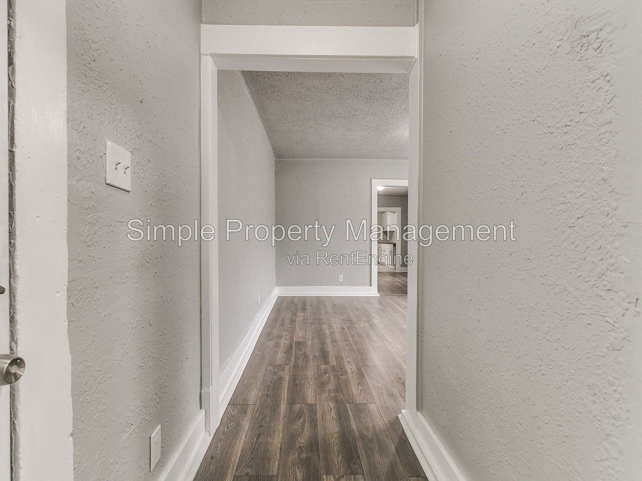 1728 Ne Euclid St - Photo 5 of 34