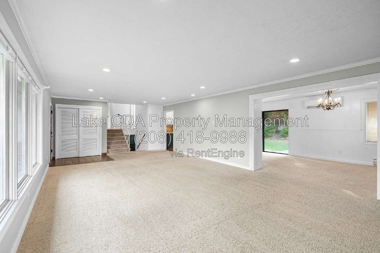 203 N Bruce Dr - Photo 3 of 30