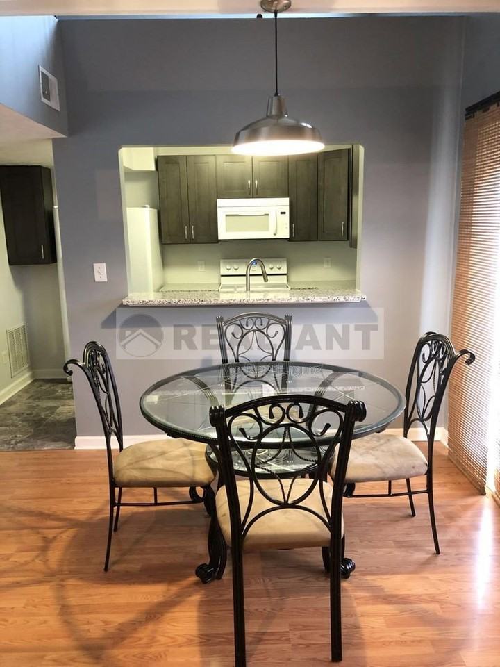 1673 Prairie Cir - Photo 2 of 24