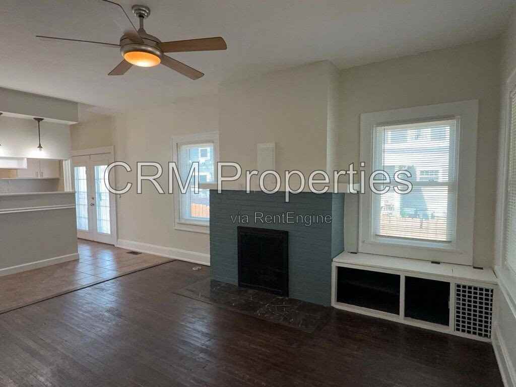 641 E 30th St - Photo 5 of 35