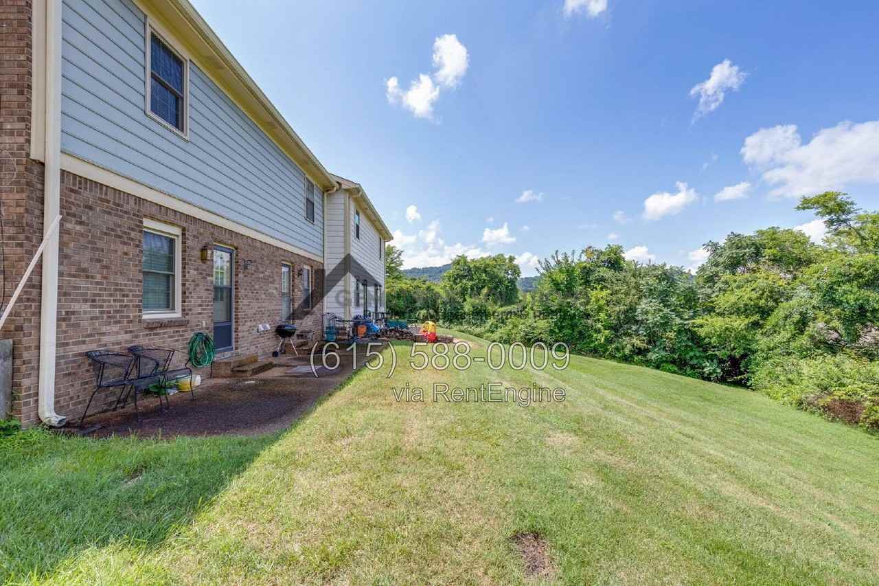 717 Fox Ridge Dr - Photo 4 of 37