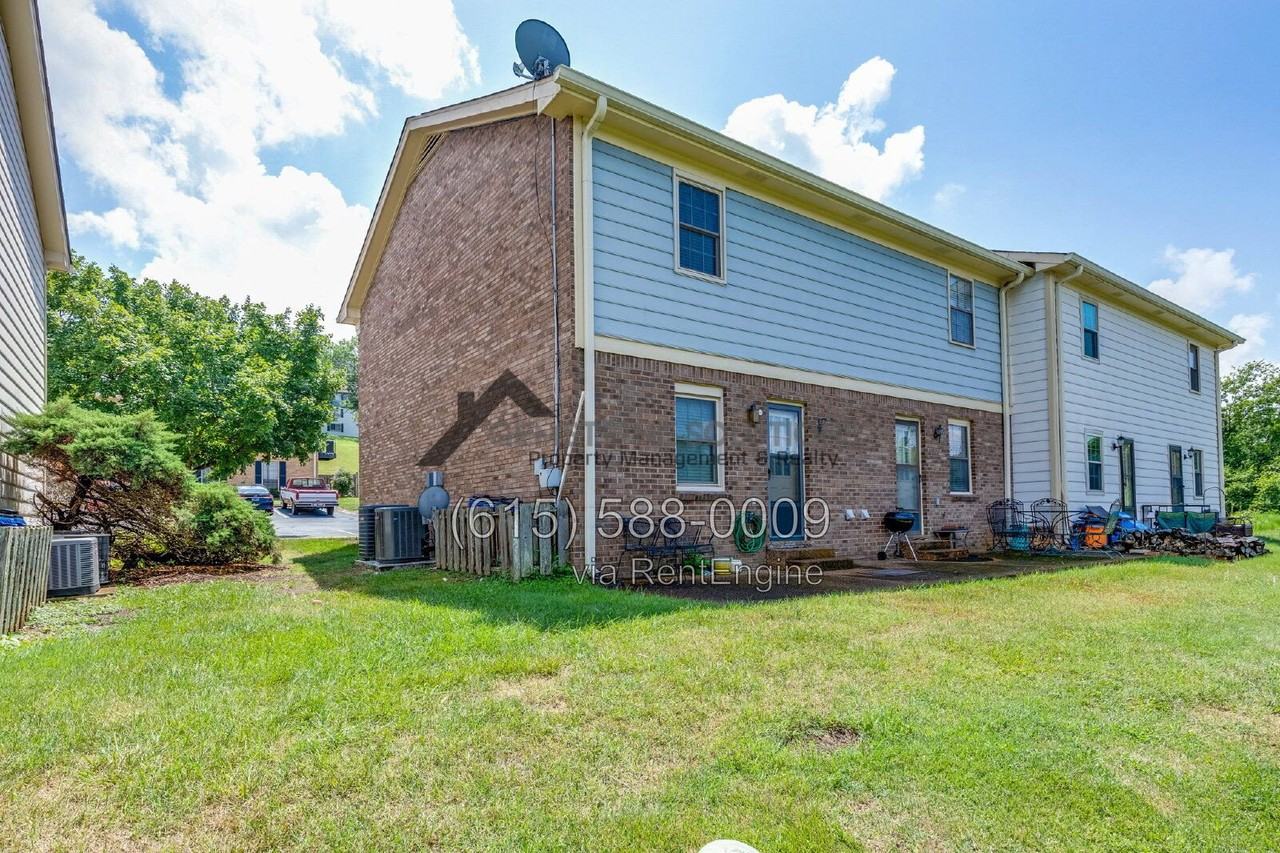717 Fox Ridge Dr - Photo 5 of 37