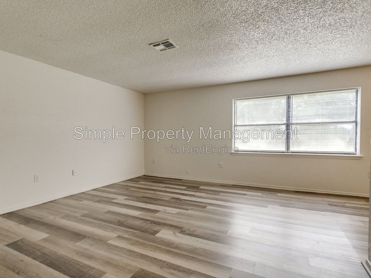 14222 Ne 4th St - Photo 3 of 21
