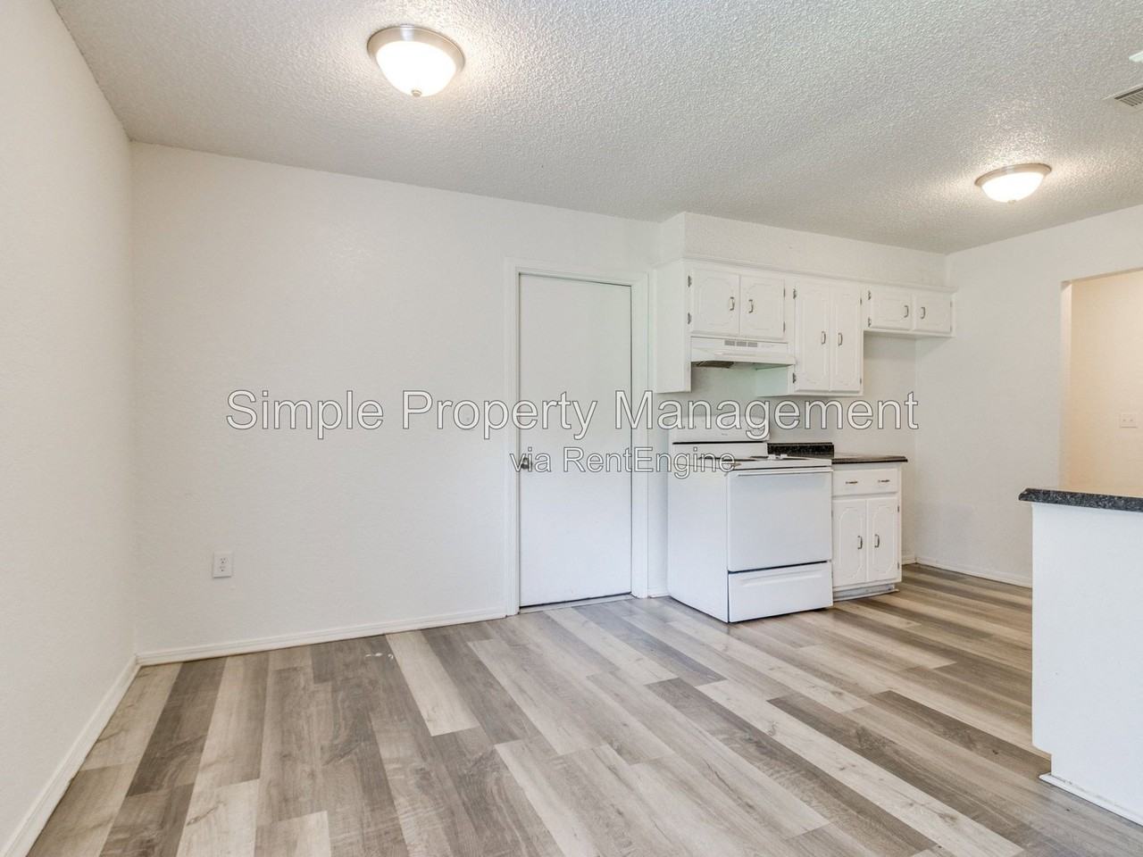 14222 Ne 4th St - Photo 7 of 21