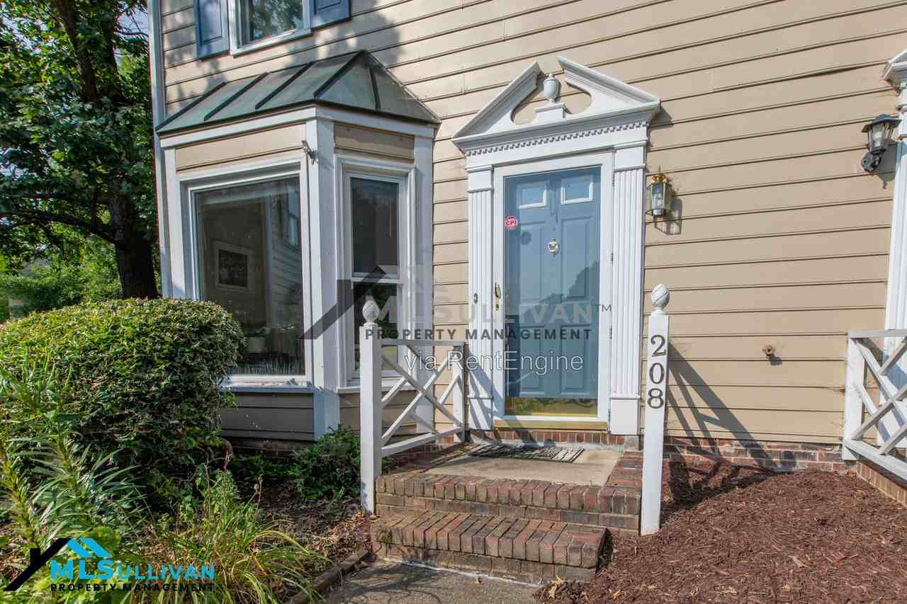 208 Standish Dr - Photo 3 of 22