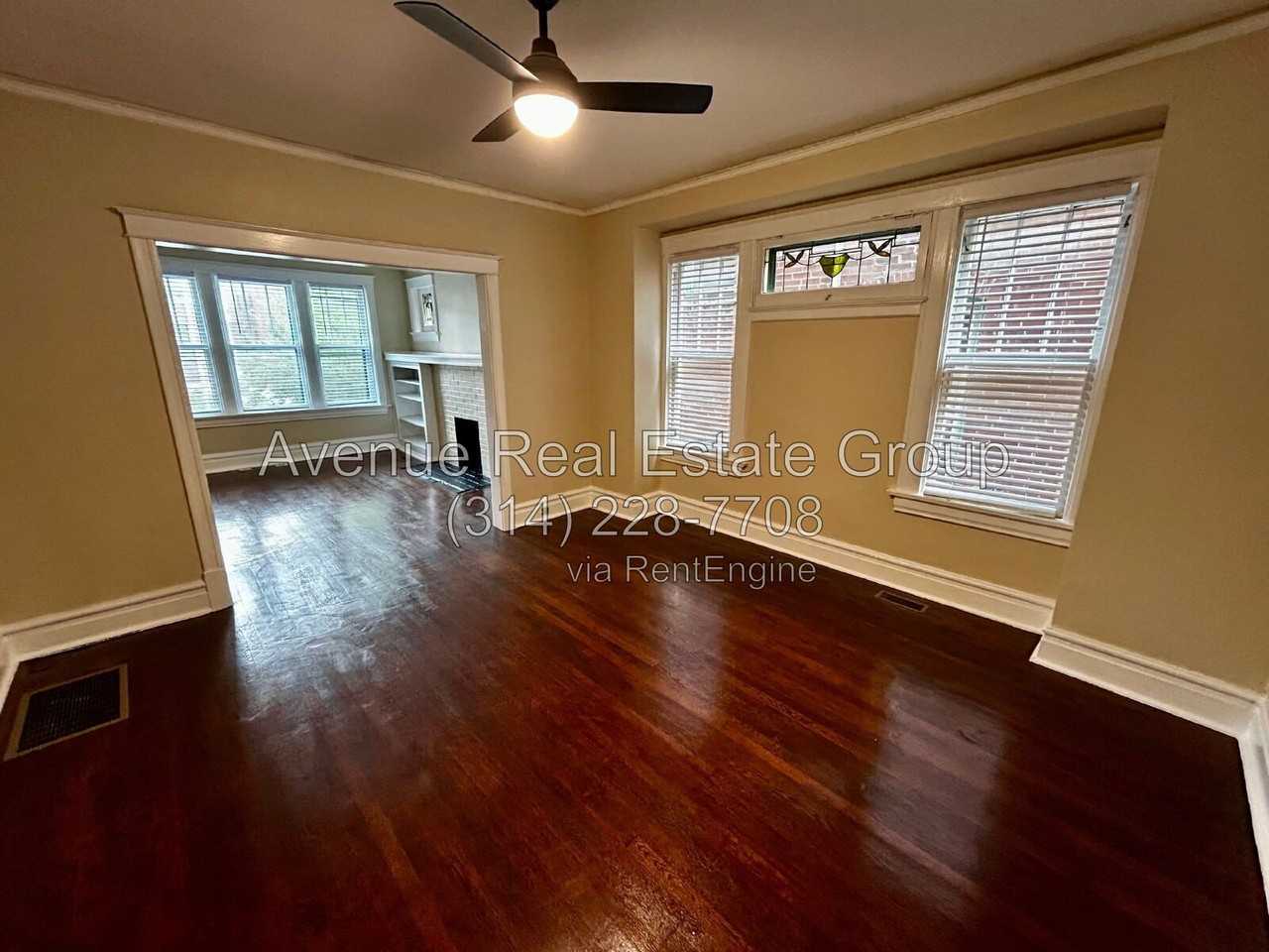6026 Pershing Ave - Photo 4 of 14