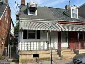 547 Manor St - Photo 1 of 1