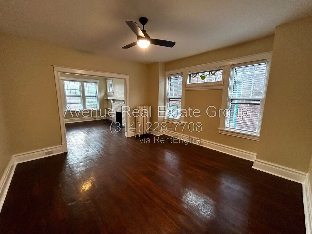 6028 Pershing Ave - Photo 4 of 20
