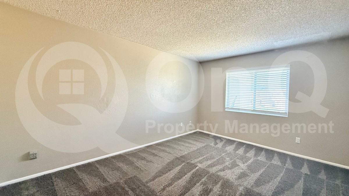 10828 N Biltmore Dr #212 - Photo 7 of 11