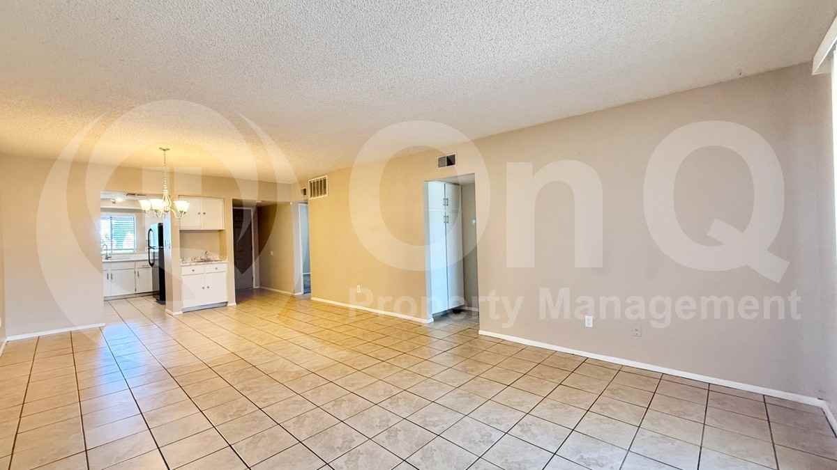 10828 N Biltmore Dr #212 - Photo 4 of 11