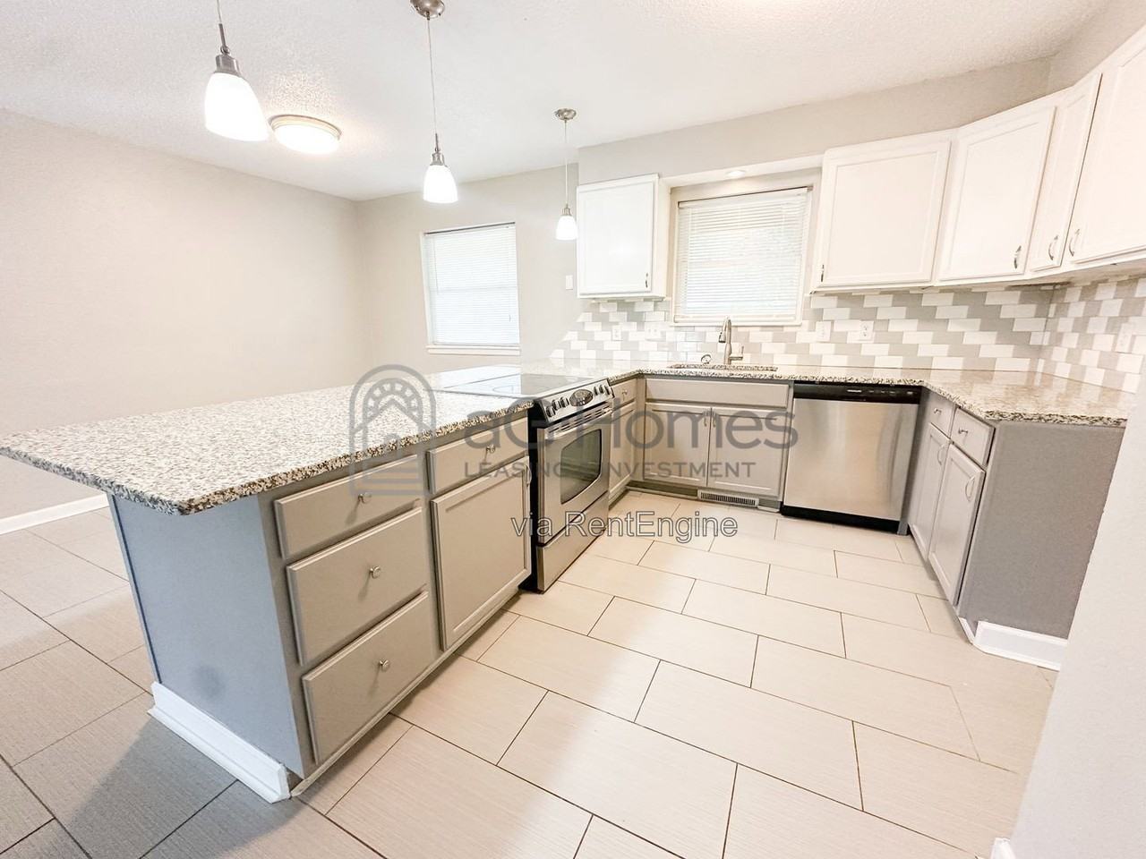 7216 Nw 13th St - Photo 2 of 20