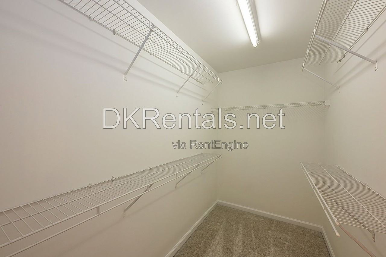 2358 Towneview Ct Se #6 - Photo 6 of 28