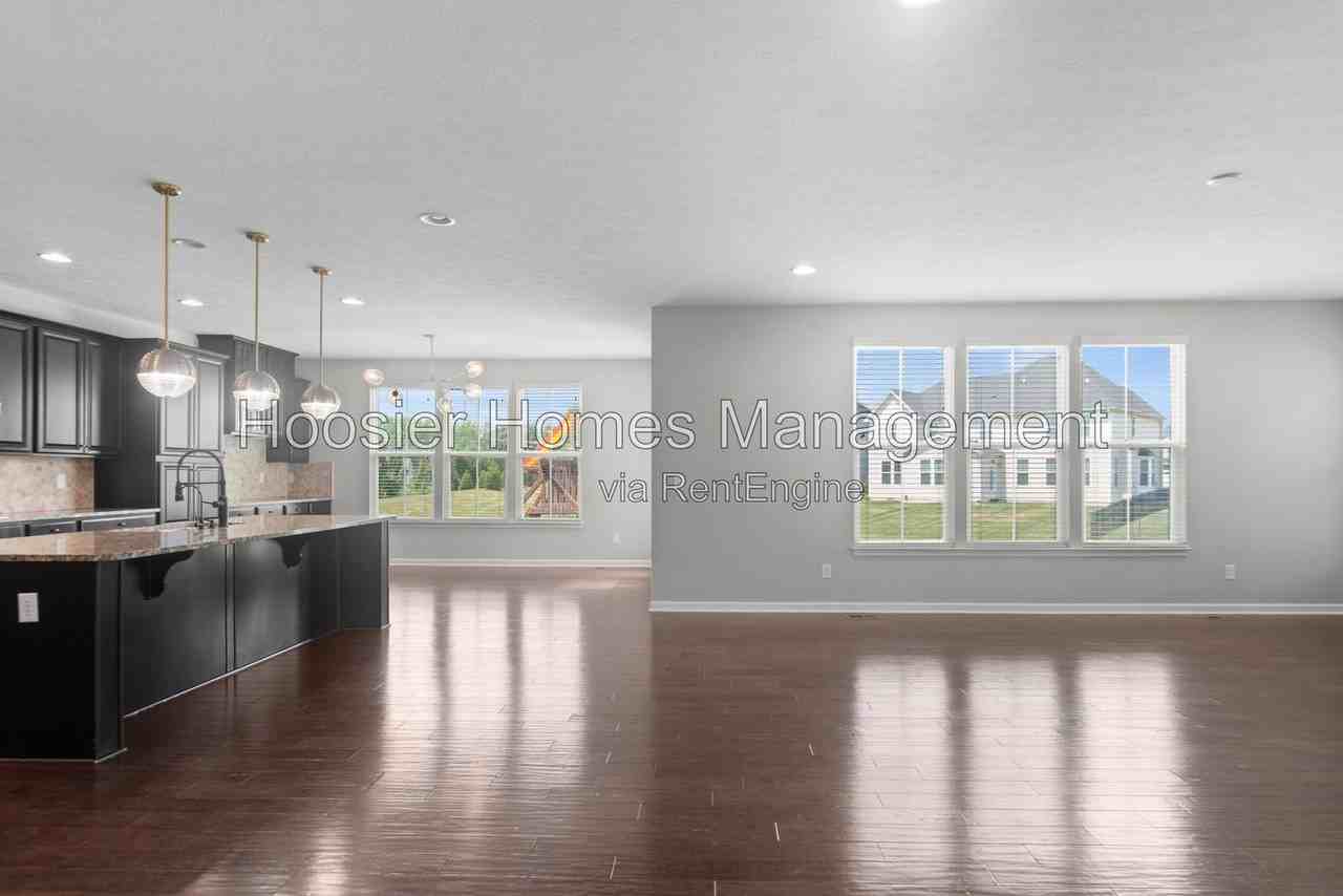 4550 Avedon Way - Photo 7 of 29
