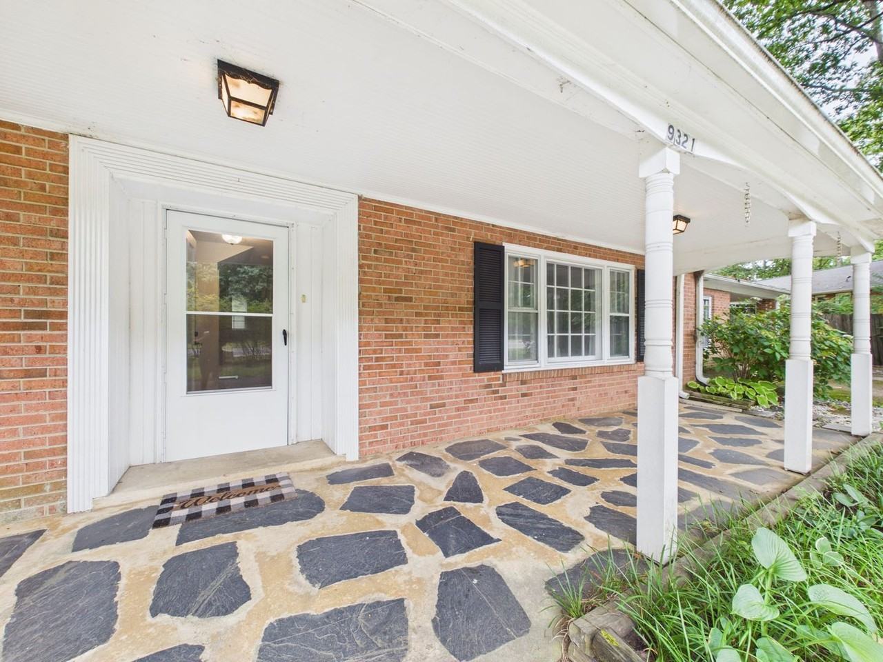 9321 W Huguenot Rd - Photo 2 of 35