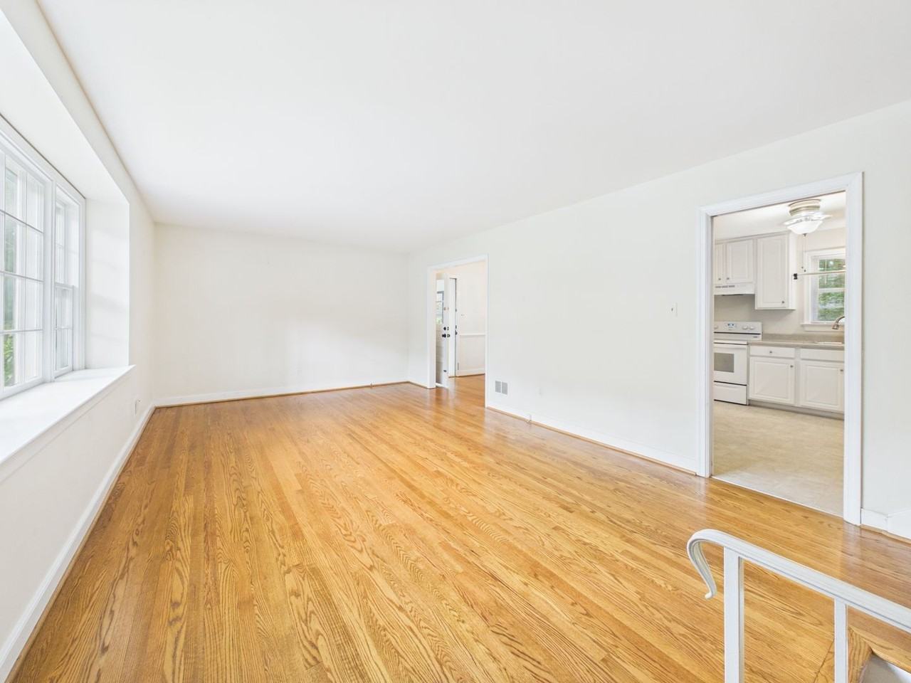 9321 W Huguenot Rd - Photo 7 of 35