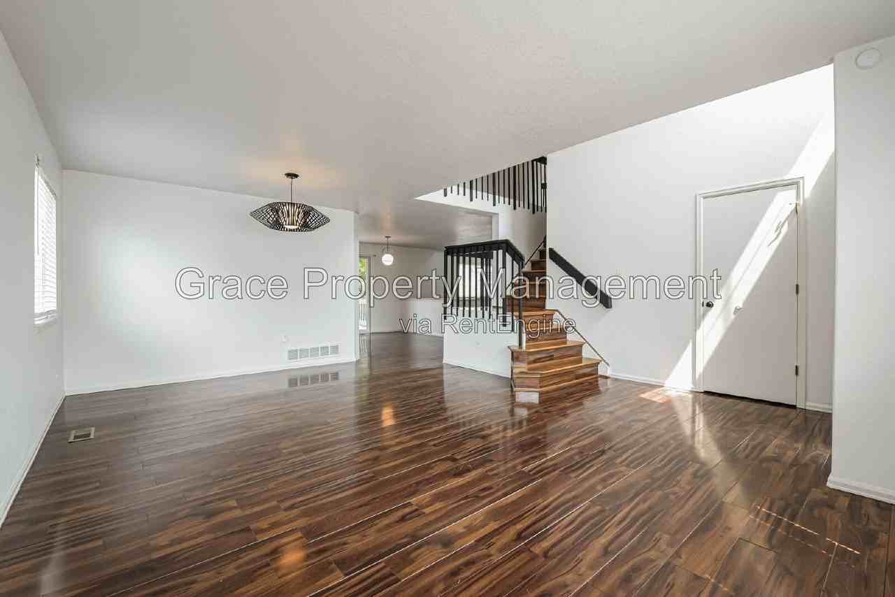 13427 Dexter Way - Photo 2 of 19