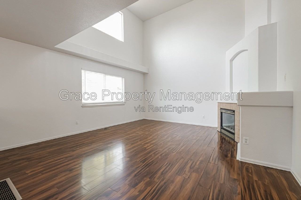 13427 Dexter Way - Photo 3 of 19