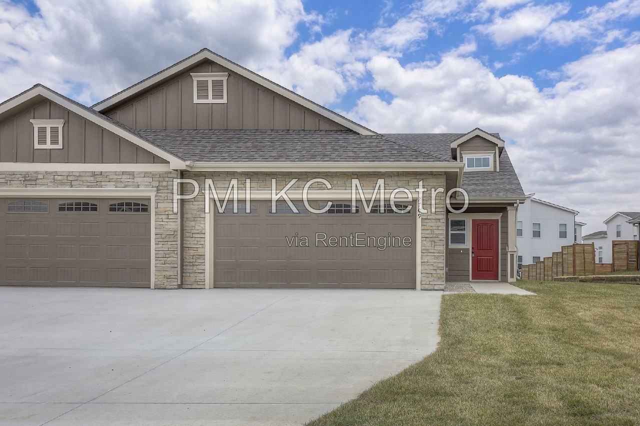 2709 Chasehire Dr - Photo 2 of 33